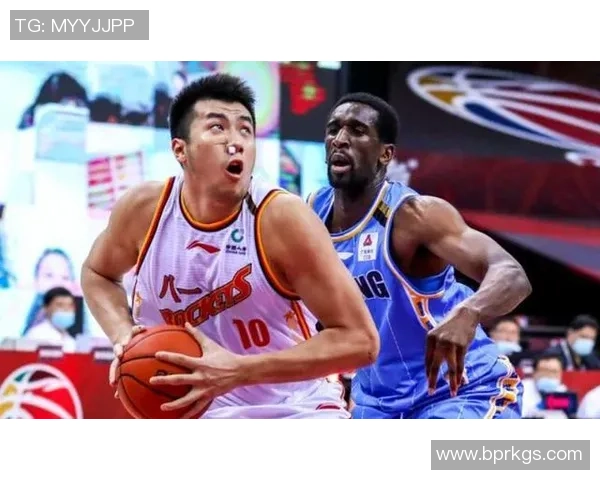 邹雨宸：从篮球新星到职业生涯的辉煌转折之路